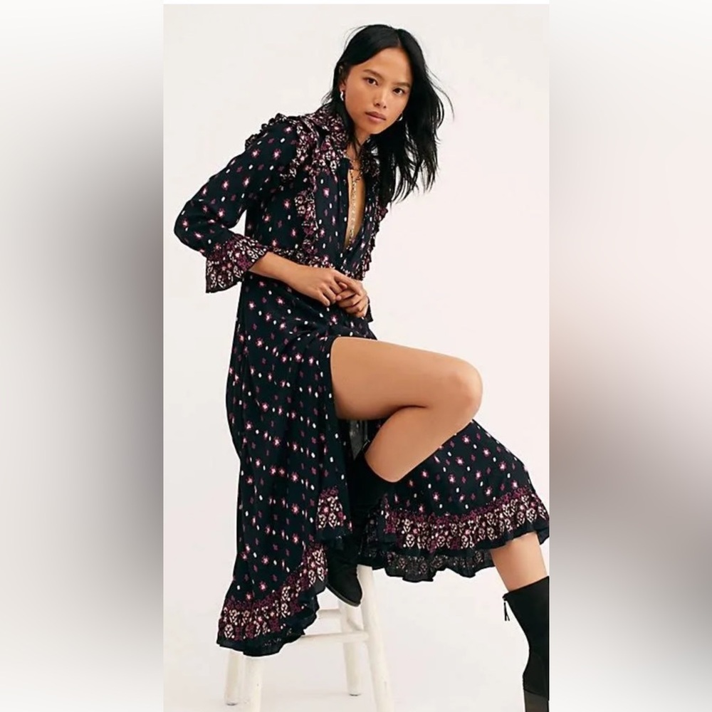 NWOT Free People size P/S Calico skies midi dress in black floral